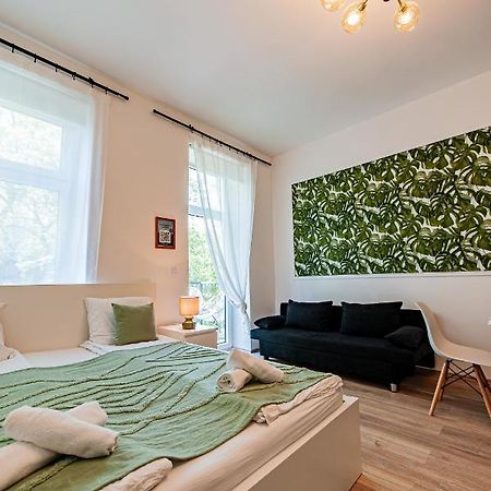 My City Apartment- Vienna Jungle Room Viena Exterior foto