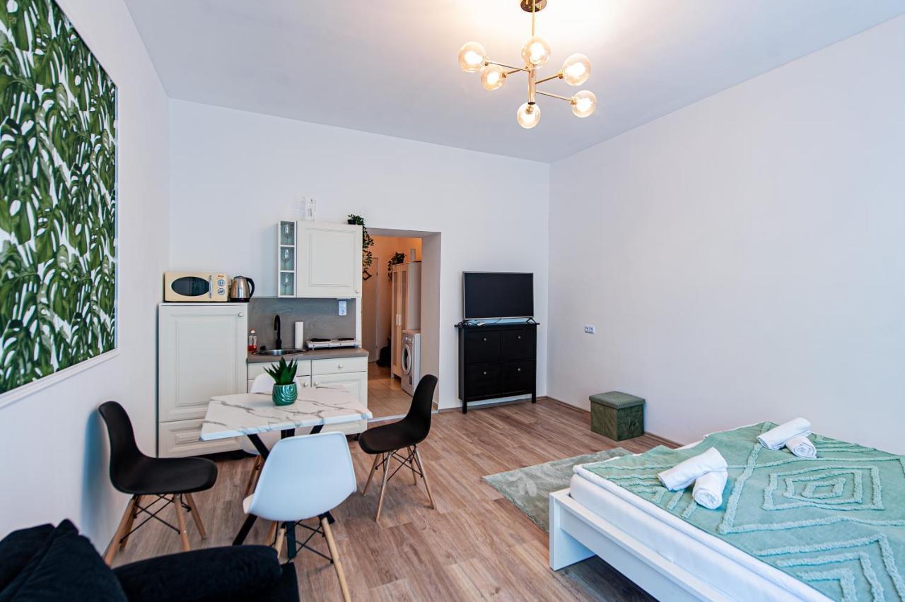 My City Apartment- Vienna Jungle Room Viena Exterior foto