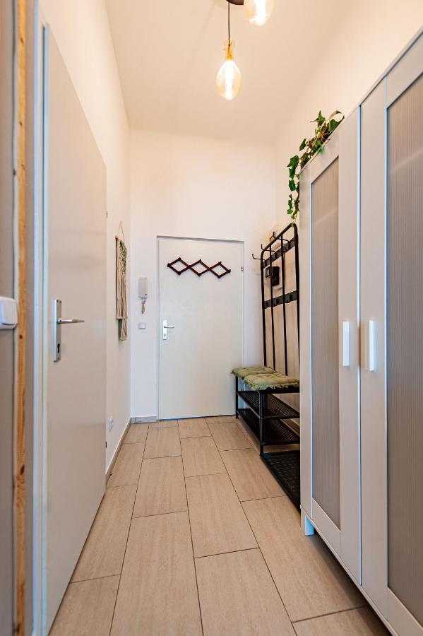 My City Apartment- Vienna Jungle Room Viena Exterior foto
